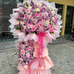 Kệ Hoa Chúc Mừng Tone Hồng Khói 2 Tầng Hiện Đại - KH10