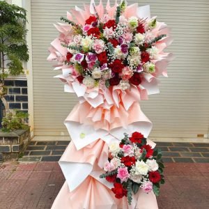 Kệ Hoa Chúc Mừng Tone Hồng Kem Sang Trọng - KH13
