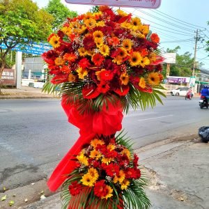 Kệ Hoa Chúc Mừng Truyền Thống Tone Đỏ May Mắn – CM136