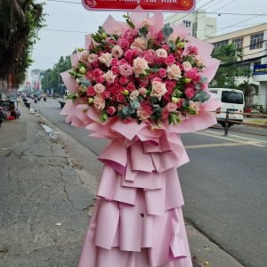 Kệ Hoa Chúc Mừng Hiện Đại – CM137