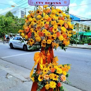 Kệ Hoa Chúc Mừng Tone Vàng Hiện Đại – CM141