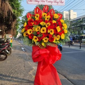 Kệ Hoa Chúc Mừng Tone Đỏ Truyền Thống 1 Tầng – CM143