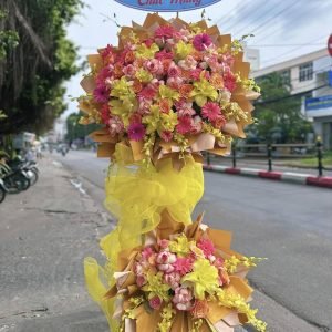 Kệ Hoa Khai Trương Tone kem Vàng Thanh Lịch – CM156