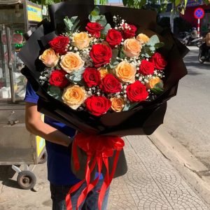 Bó Hoa Đỏ Cam Rực Rỡ Tặng Vợ - CM73