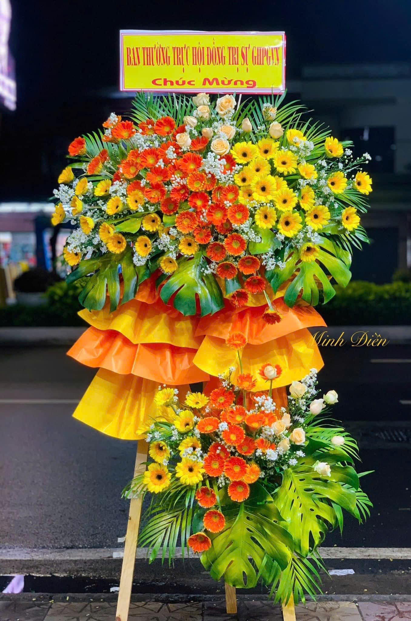 Kệ Hoa Chúc Mừng Sang Trọng – CM214