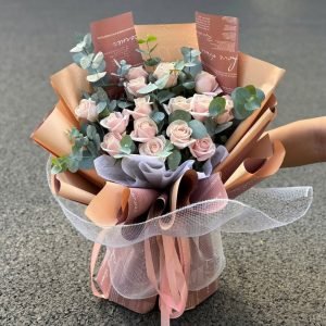 Bó Hoa Tone Nâu Thanh Lịch Tặng Sếp - CM179