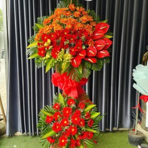 Kệ Hoa Chúc Mừng Tone Đỏ Truyền Thống – KH30
