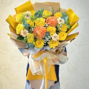 Bó Hoa Tone Vàng Nắng Mai – CM136