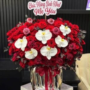 Giỏ Hoa Hồng Đỏ Cao Cấp Tặng Người Yêu Thương – GH63
