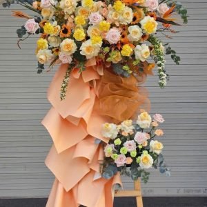 Kệ Hoa Chúc Mừng Tone Vàng 2 Tầng Thanh Lịch – CM187