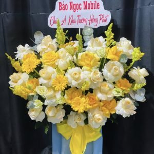 Giỏ Hoa Sắc Vàng Ngọt Ngào May Mắn – GH130