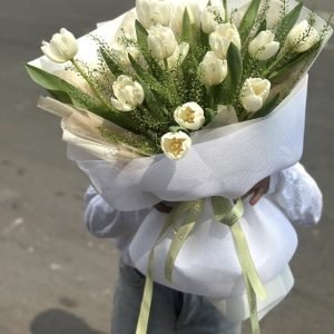 Bó Hoa Tulip Tinh Khôi - CM128