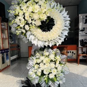Kệ Hoa Tang 2 Tầng Tone Trắng Sang Trọng - HT133