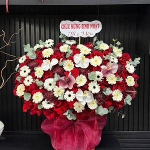 Giỏ Hoa Tone Đỏ Mix Lan Hồ Điệp Cao Cấp - GH178